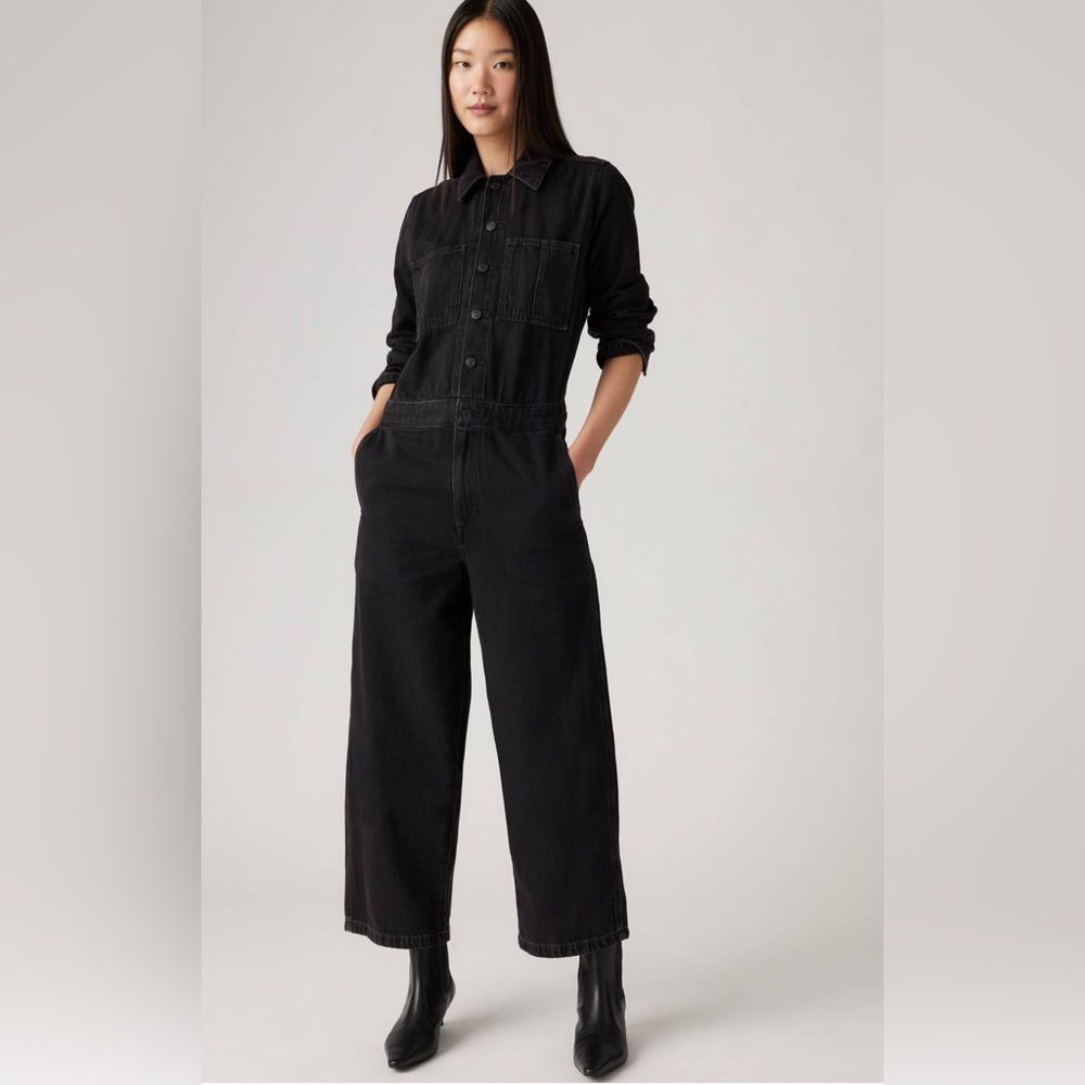 Levi's iconic jumpsuit - NWT SZ XS- black/charcoal - Picture 1 of 8